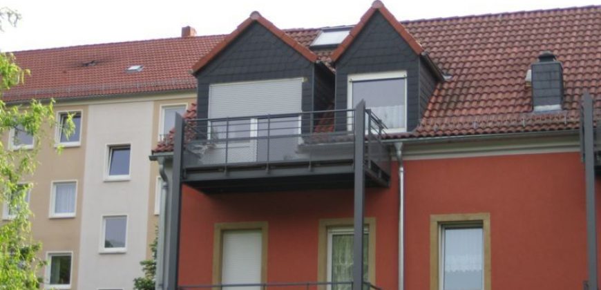 Kleine Dachgeschosswohnung in ruhiger Lage